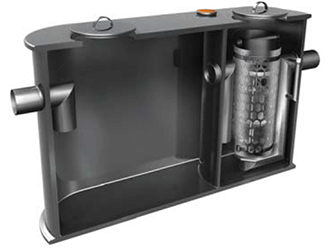 Свободно стоящ коалесцентен сепаратор за нефтопродукти с вграден утаечен резервоар