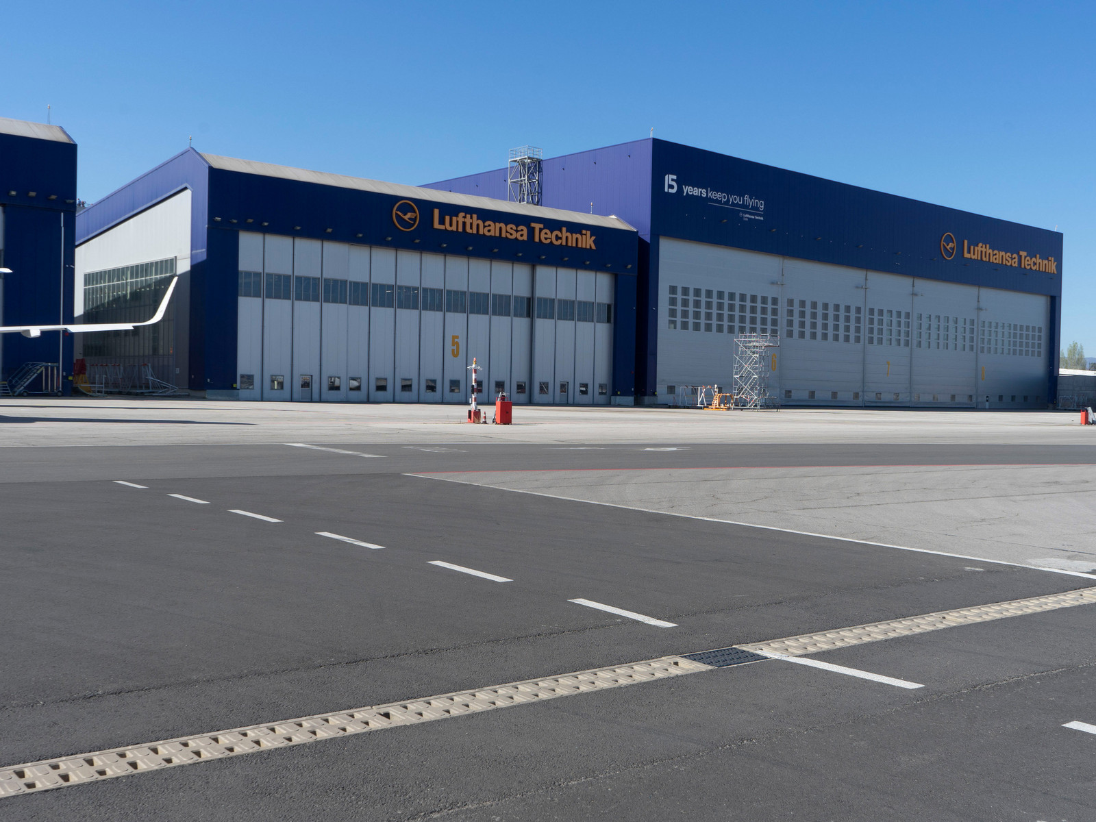 Image-aco-reference-sofia-airport-monoblock-lufthansa