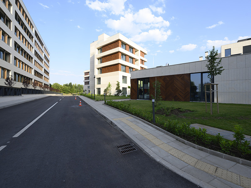 Reference-ACO-Gora-street
